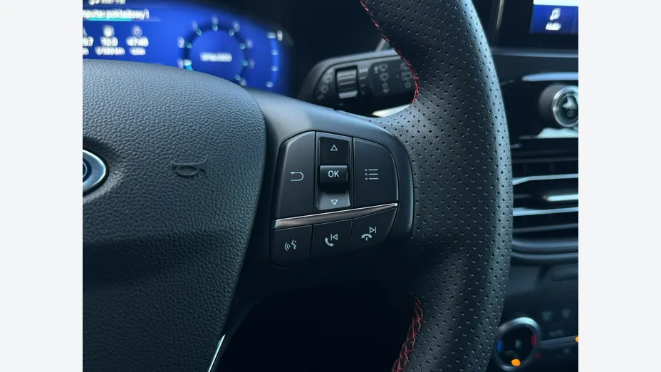 FORD Kuga -