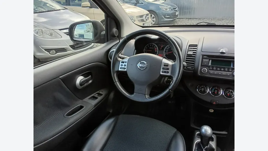 NISSAN Note -