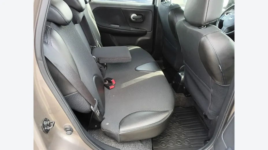 NISSAN Note -
