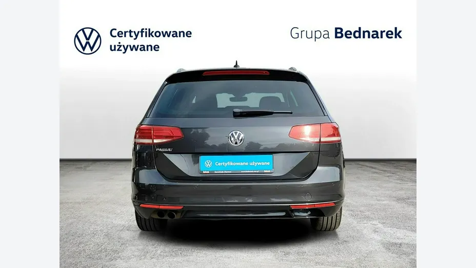 VOLKSWAGEN Passat -