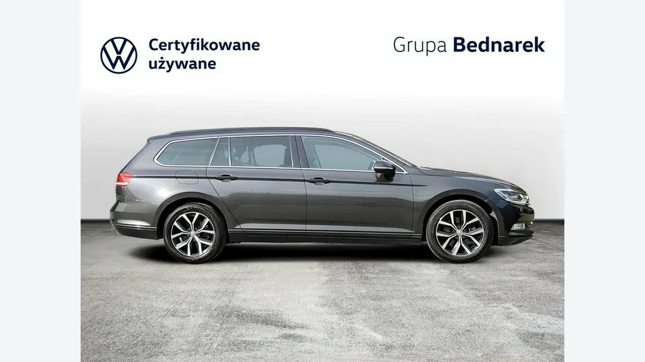 VOLKSWAGEN Passat -