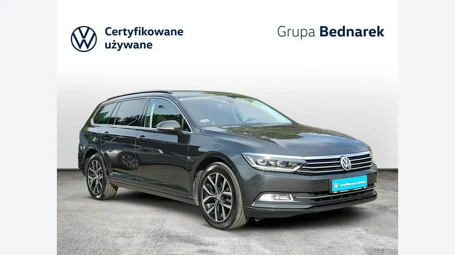 VOLKSWAGEN Passat -