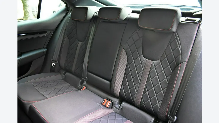 SKODA Octavia -
