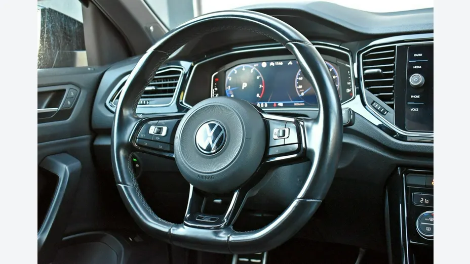 VOLKSWAGEN T-ROC -