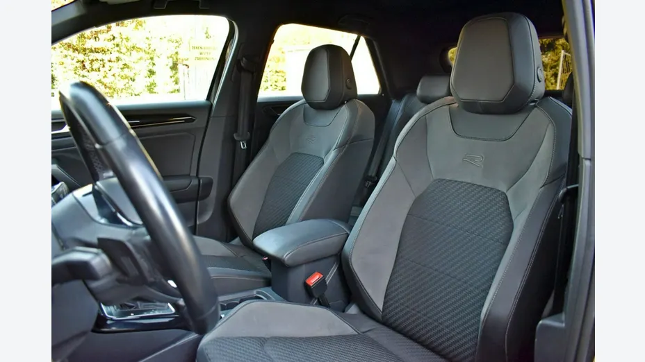 VOLKSWAGEN T-ROC -