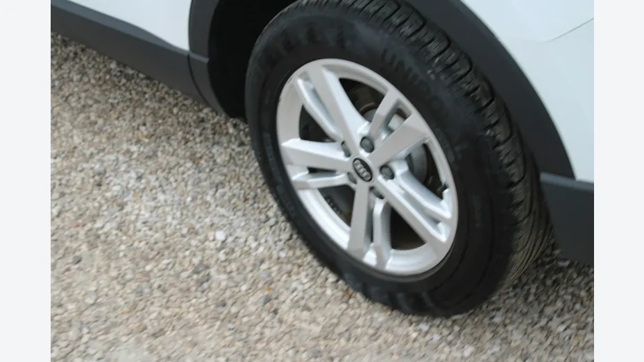 AUDI Q3 -