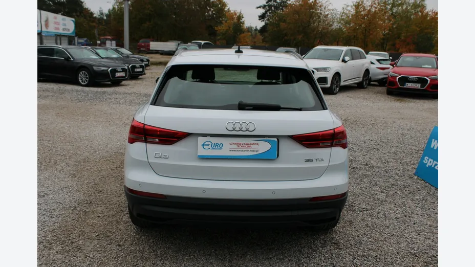 AUDI Q3 -