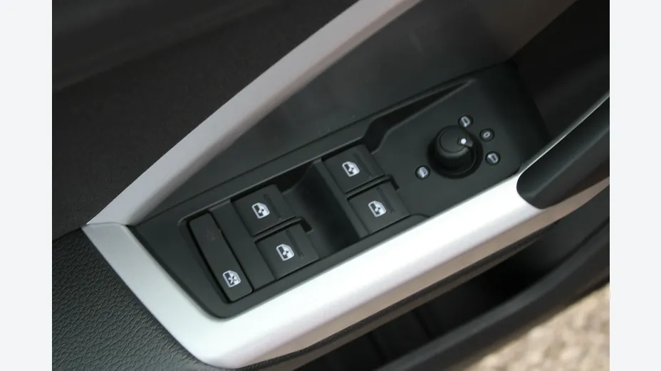 AUDI Q3 -
