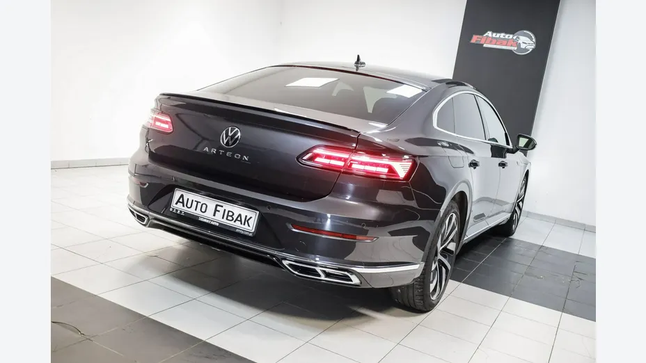 VOLKSWAGEN Arteon -