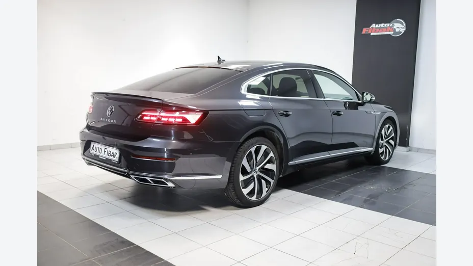 VOLKSWAGEN Arteon -
