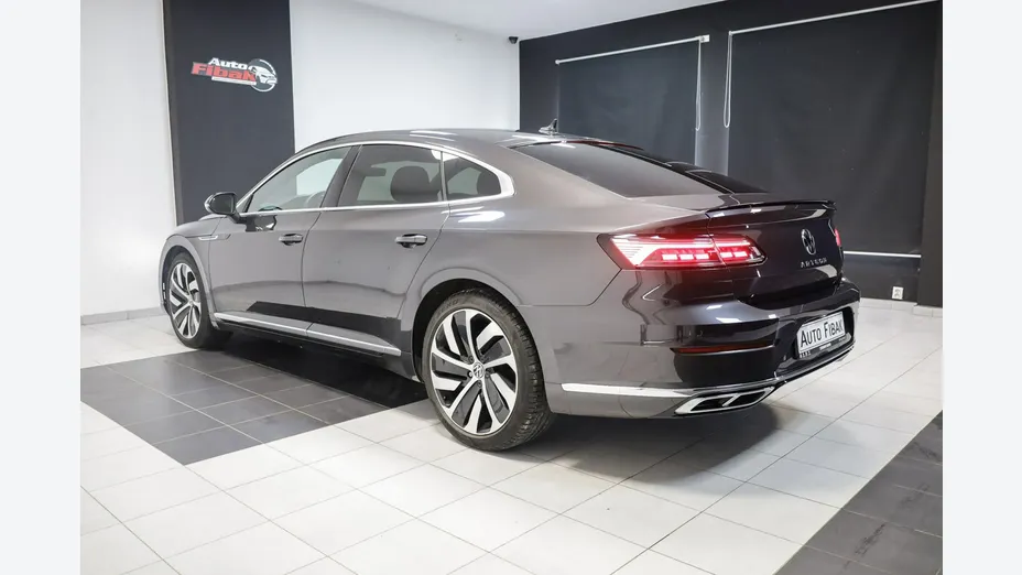 VOLKSWAGEN Arteon -