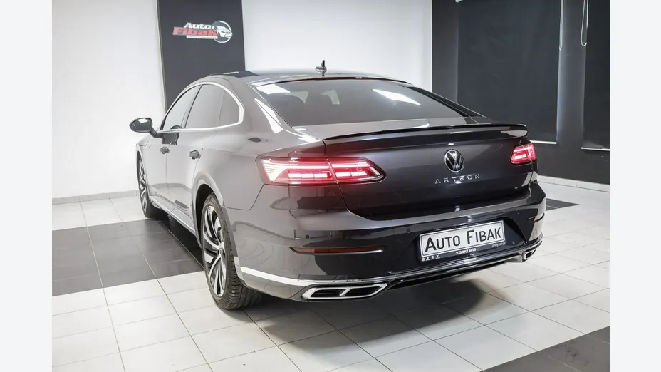 VOLKSWAGEN Arteon -