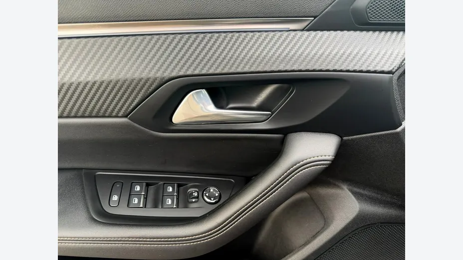 PEUGEOT 508 -
