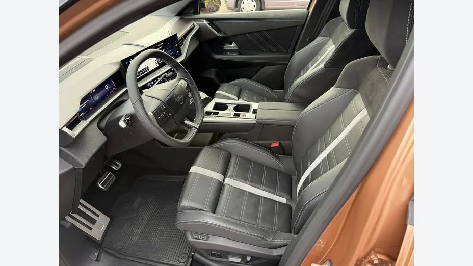 OPEL Grandland X -