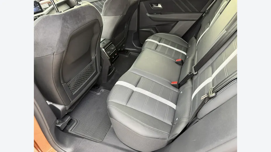 OPEL Grandland X -