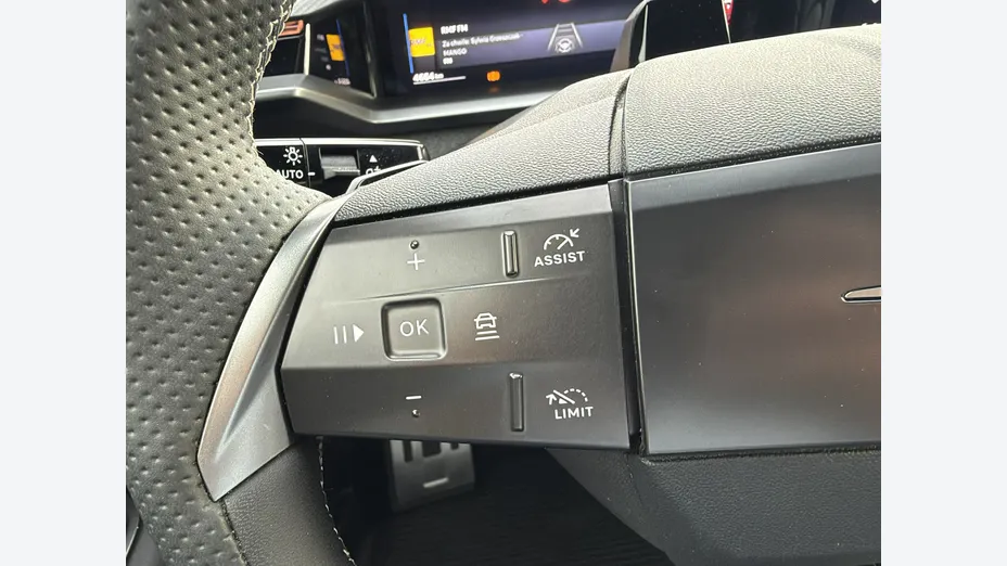 OPEL Grandland X -