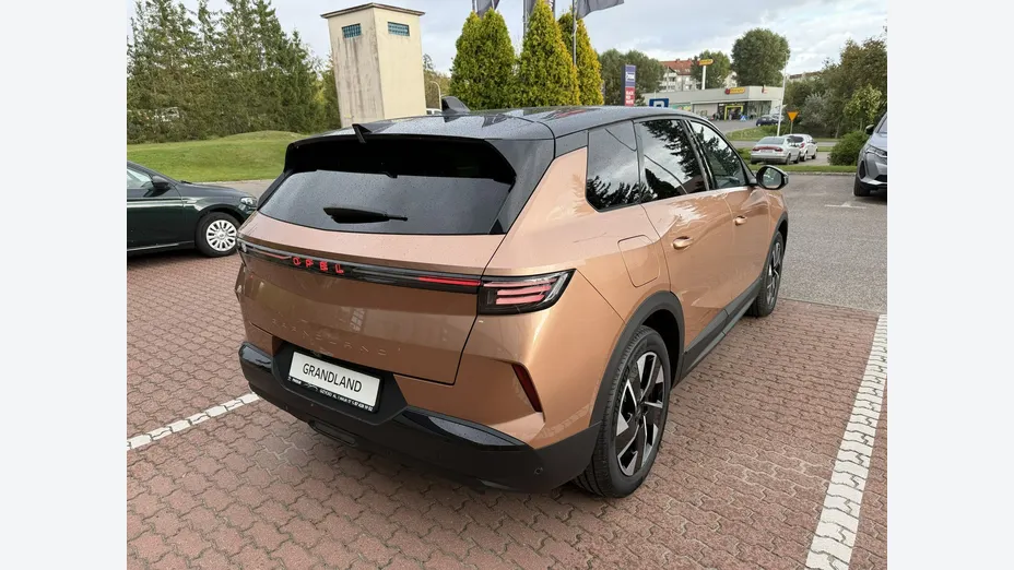 OPEL Grandland X -