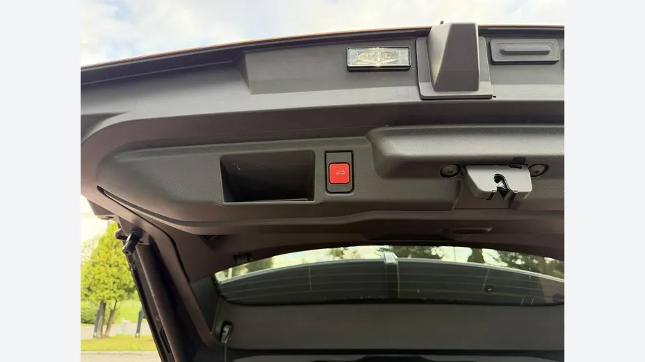 OPEL Grandland X -