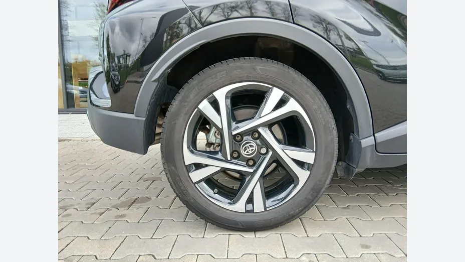 TOYOTA C-HR -