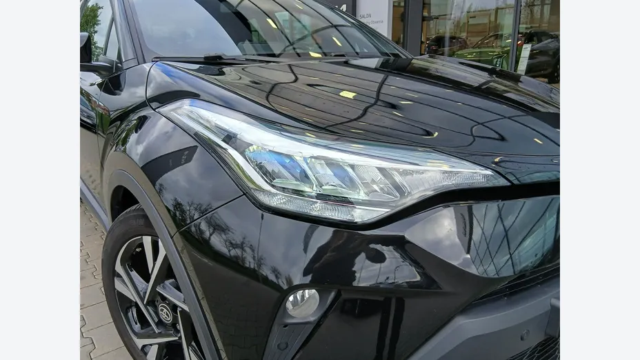 TOYOTA C-HR -