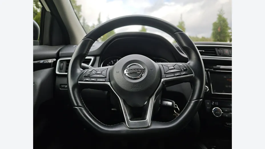 NISSAN Qashqai -