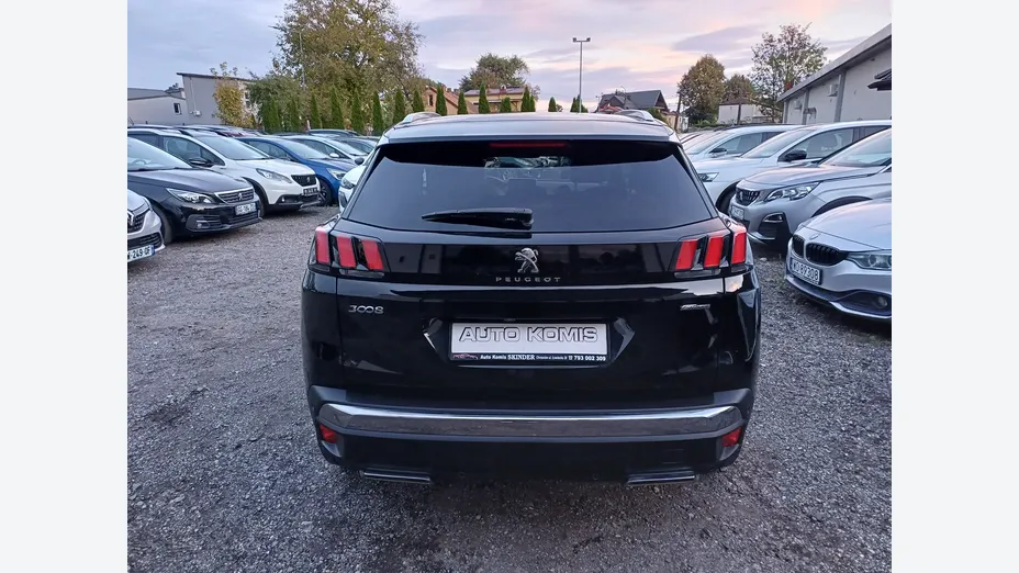 PEUGEOT 3008 -