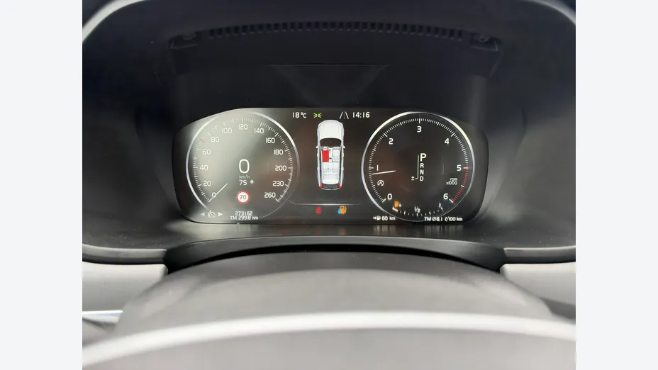 VOLVO V90 -