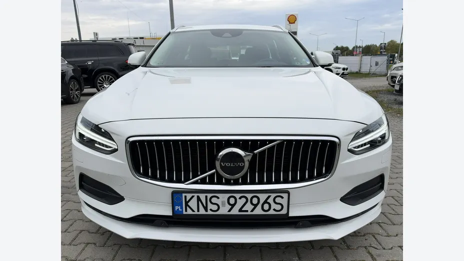VOLVO V90 -