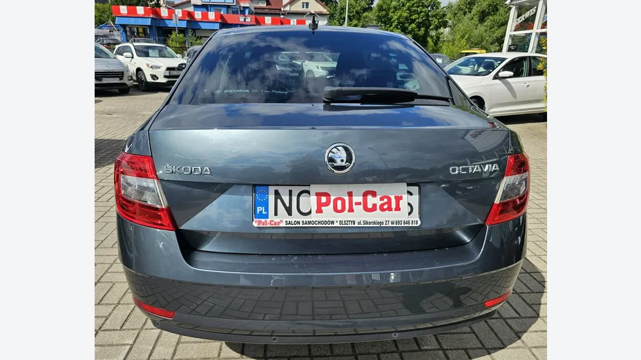 SKODA Octavia -