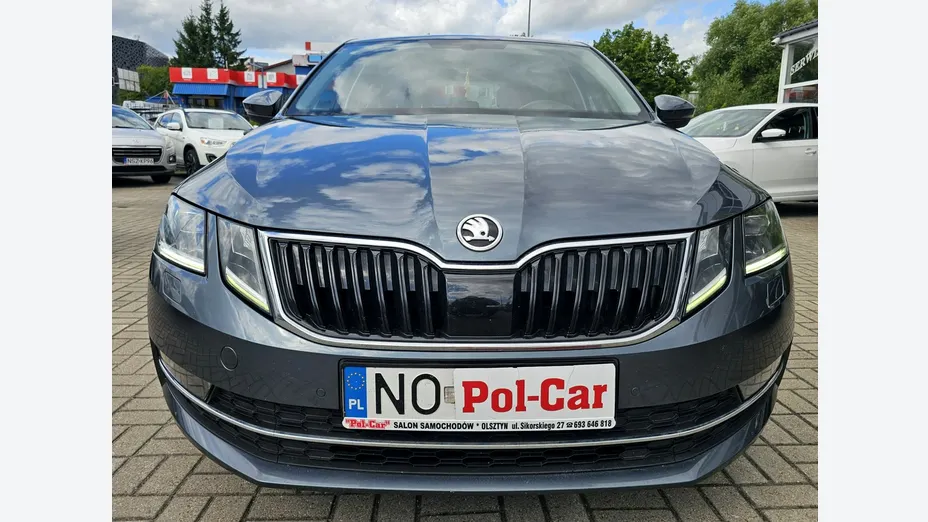 SKODA Octavia -