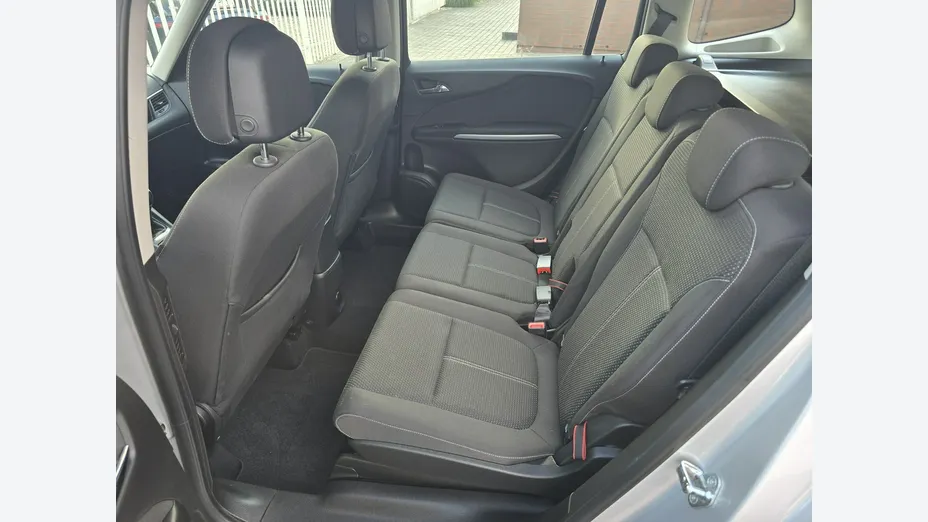 OPEL Zafira -
