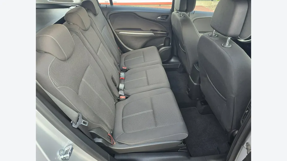 OPEL Zafira -