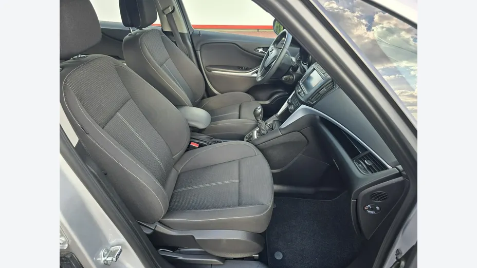 OPEL Zafira -