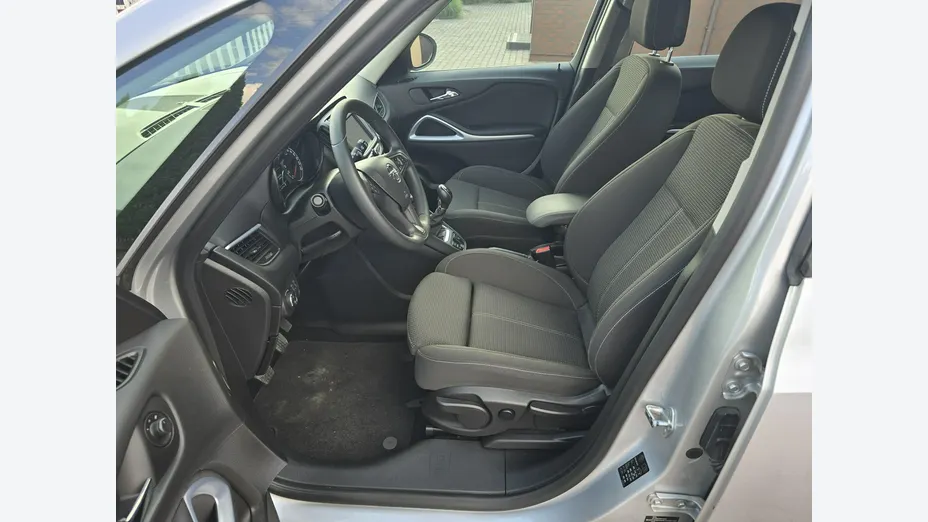 OPEL Zafira -