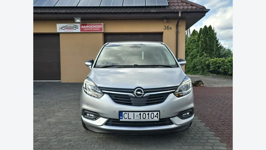 OPEL Zafira -