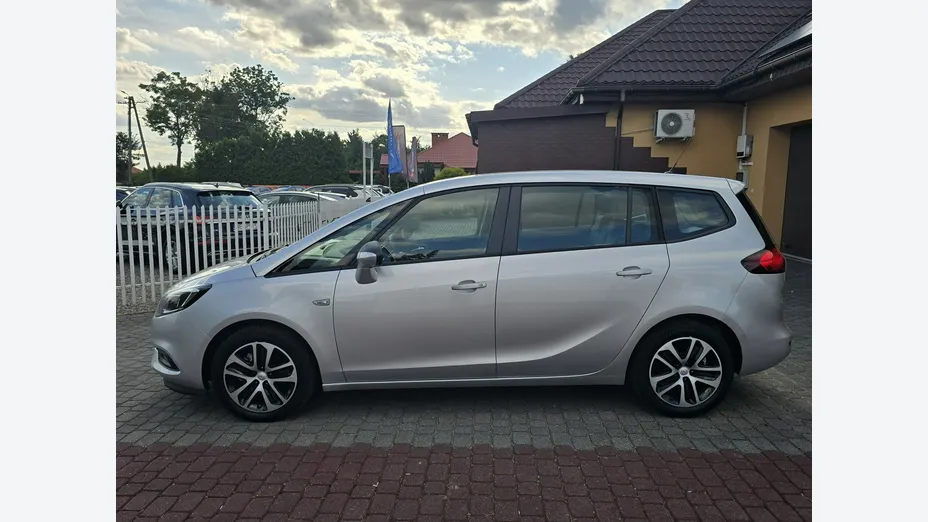 OPEL Zafira -