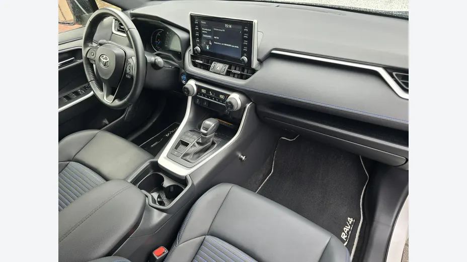 TOYOTA RAV4 -