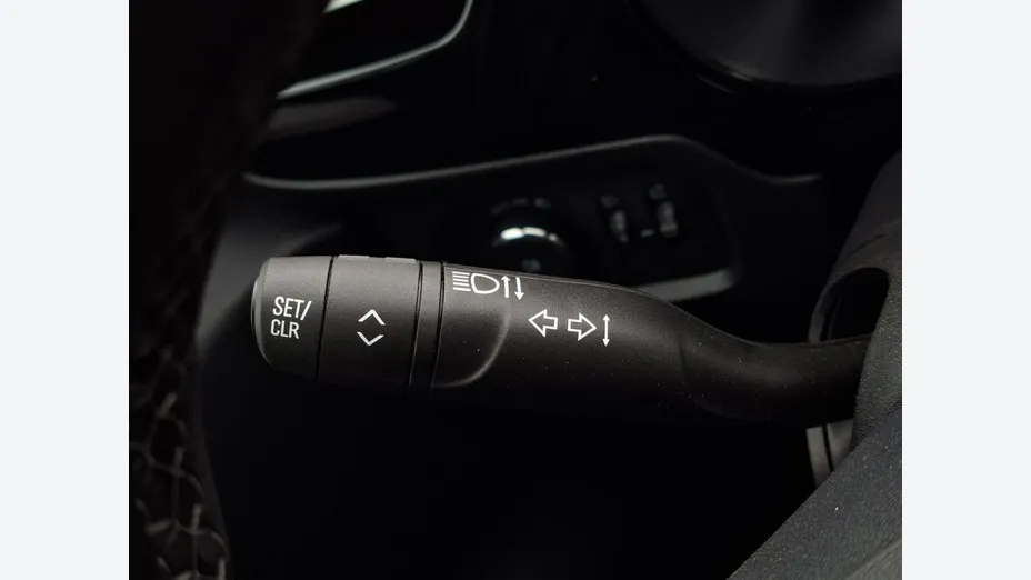 OPEL Corsa -
