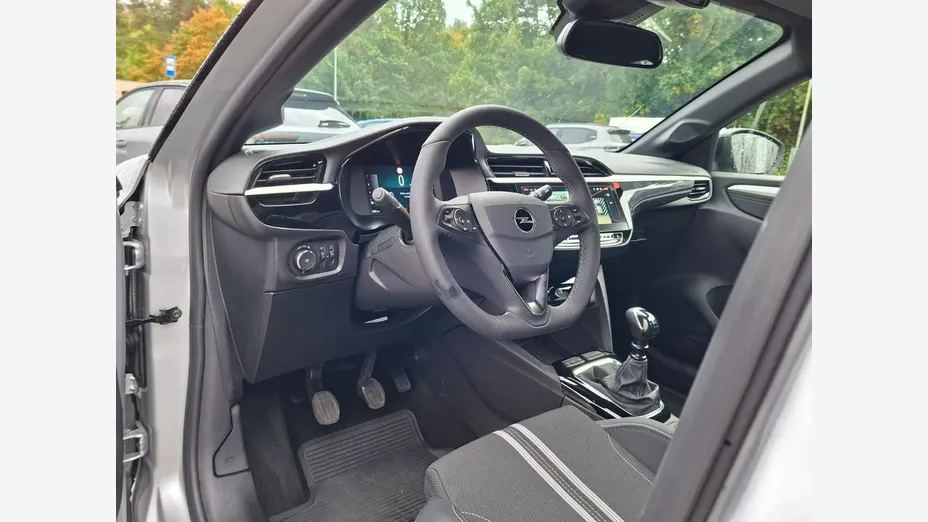 OPEL Corsa -