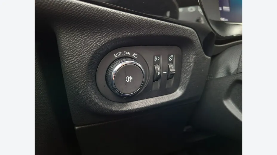 OPEL Corsa -