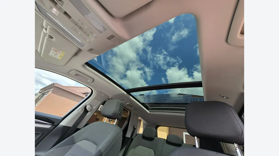 VOLKSWAGEN Touareg -