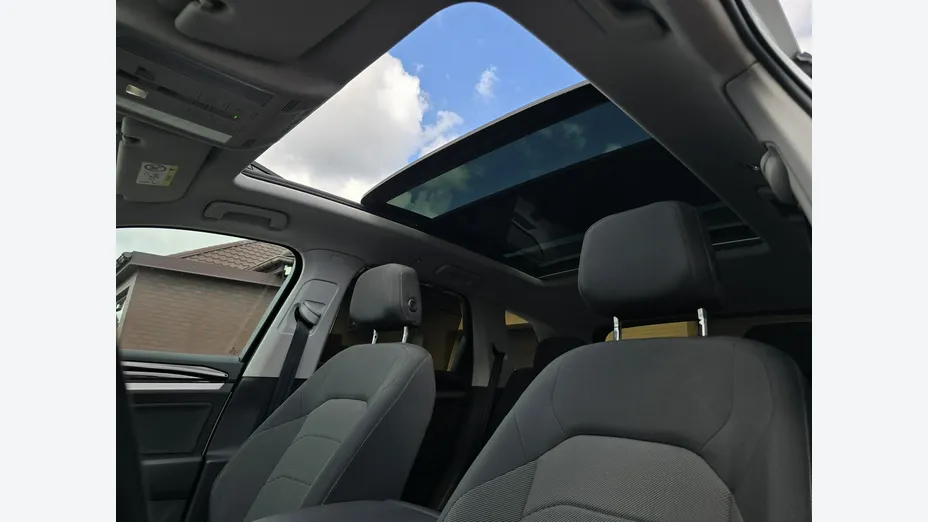VOLKSWAGEN Touareg -