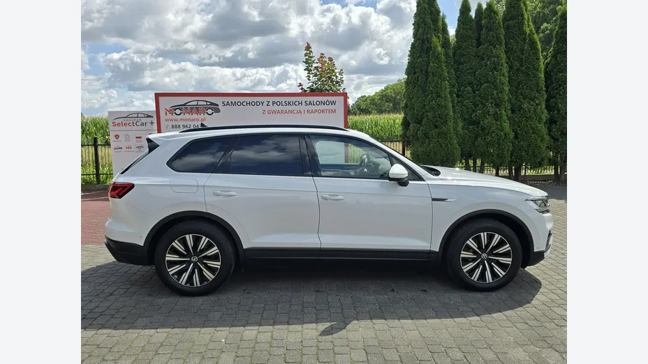 VOLKSWAGEN Touareg -