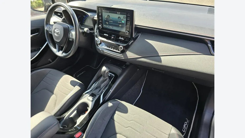TOYOTA Corolla -