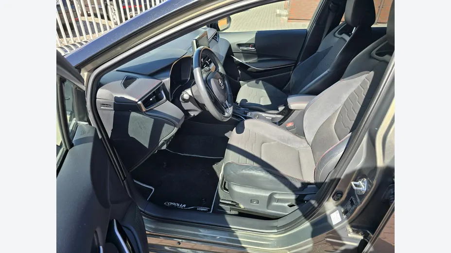 TOYOTA Corolla -