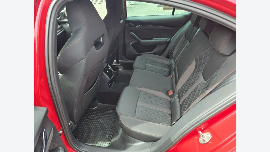 SKODA Octavia -