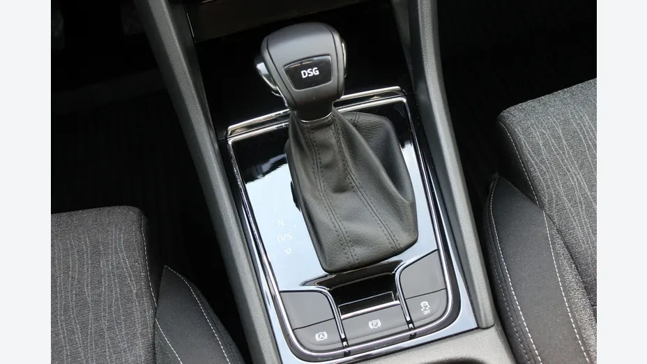 SKODA Karoq -