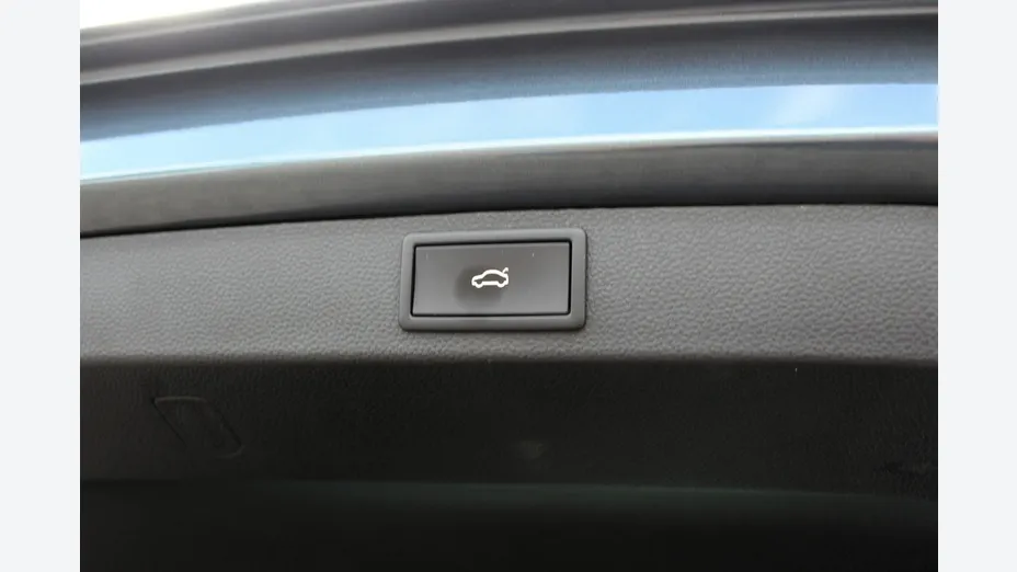 SKODA Karoq -