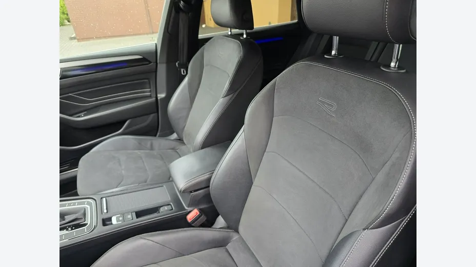 VOLKSWAGEN Arteon -