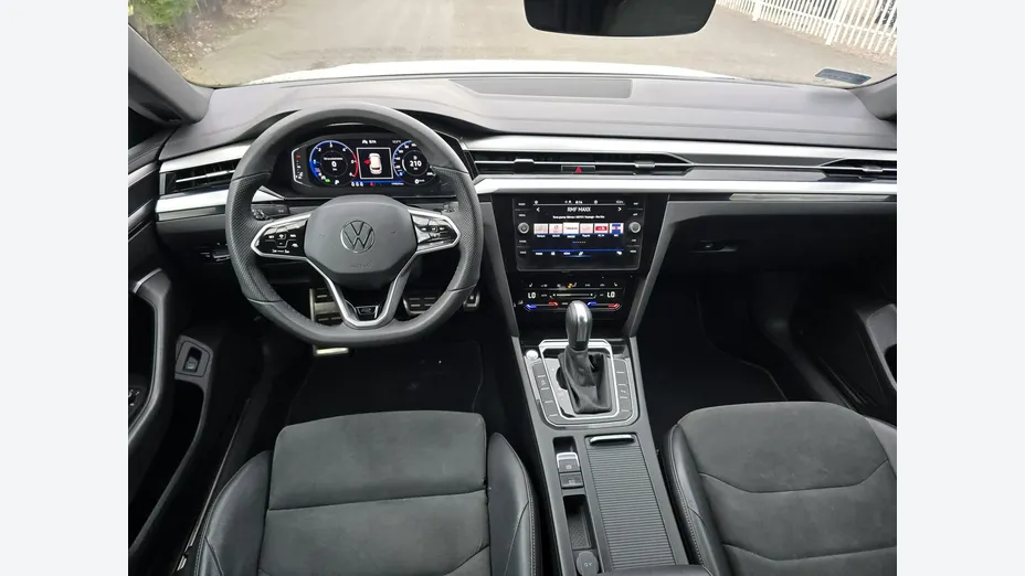 VOLKSWAGEN Arteon -